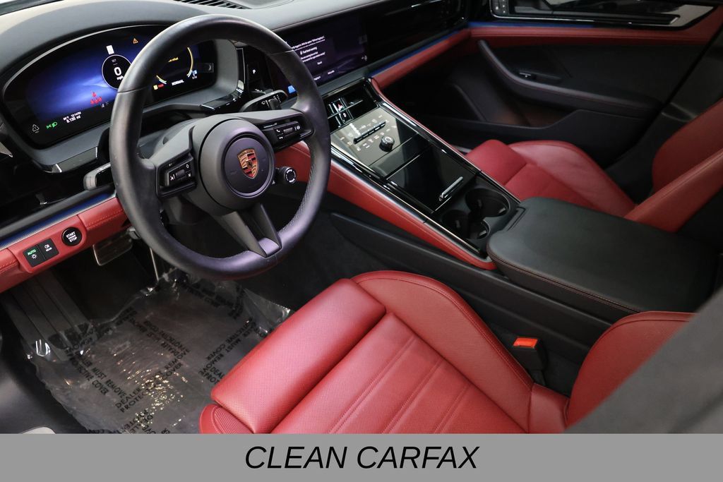 Used 2026 Porsche Panamera image 9