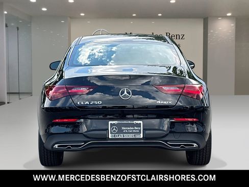Used 2025 Mercedes-Benz CLA 250 4MATIC image 4