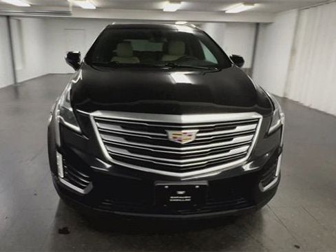 Used 2018 Cadillac XT5 Premium Luxury image 3