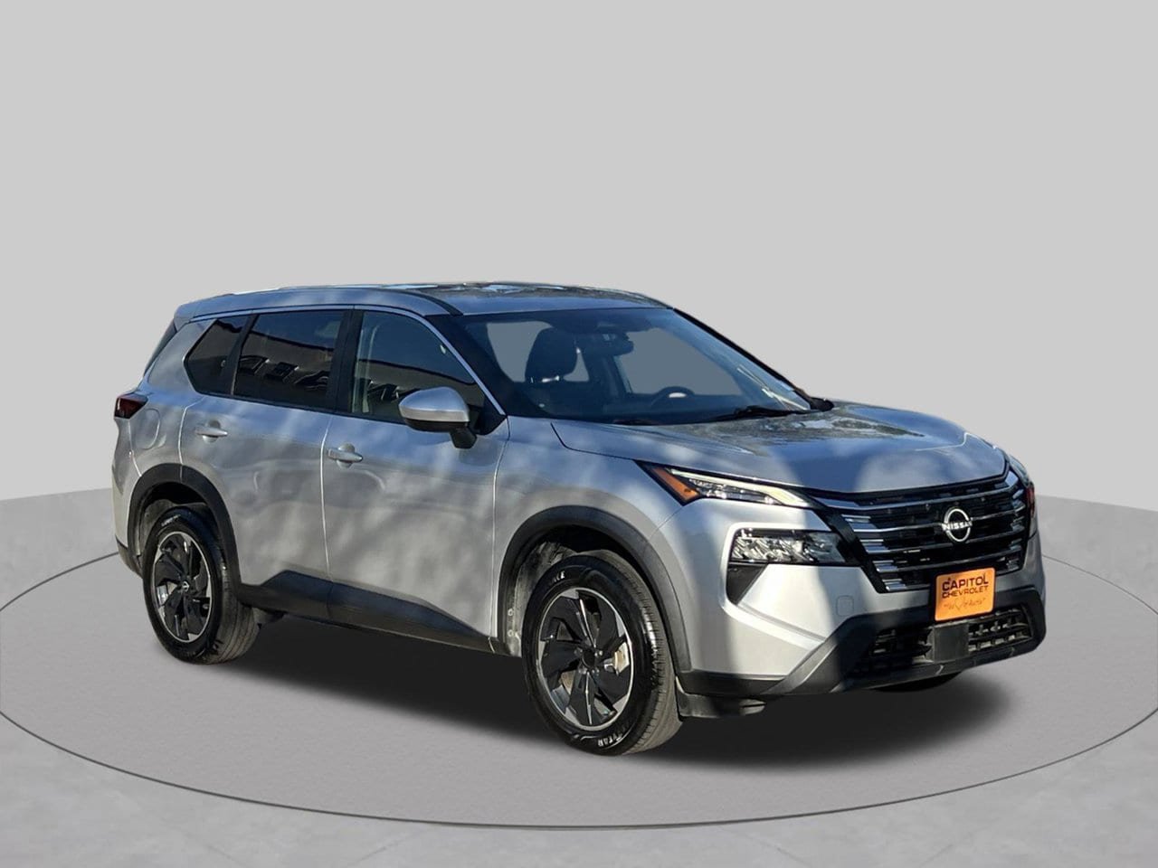 Used 2024 Nissan Rogue SV AWD/4WD image 7