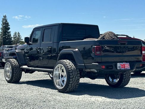 Used 2025 Jeep Gladiator Sport AWD/4WD image 7