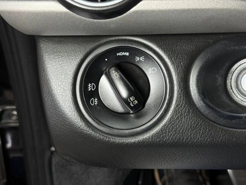 Used 2011 Porsche Boxster RWD image 21