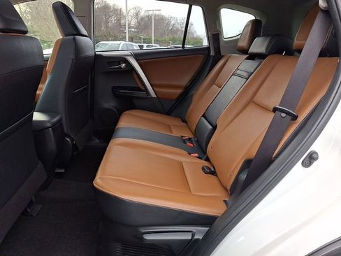 Used 2017 Toyota RAV4 Limited image 12