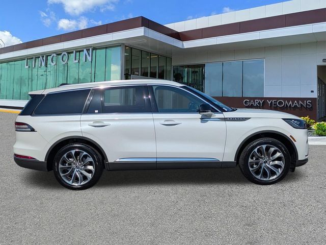 New 2026 Lincoln Aviator Reserve AWD/4WD image 3