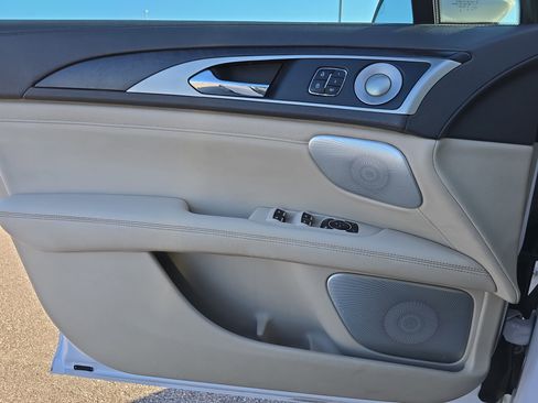 Used 2019 Lincoln MKZ Reserve w/ Luxury Package image 26