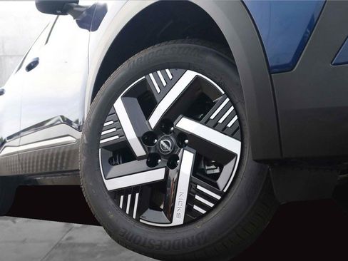 New 2026 Nissan Kicks SV image 3