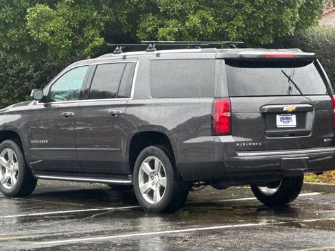 Used 2018 Chevrolet Suburban Premier image 6