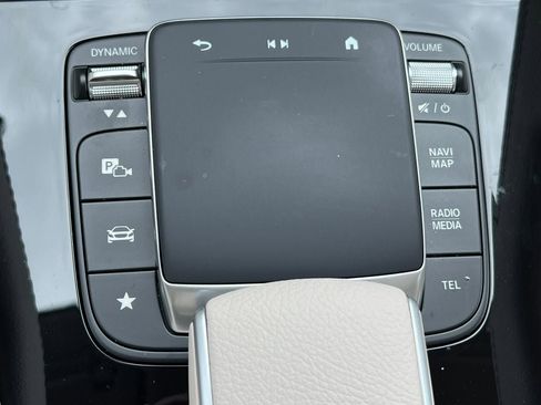 Used 2024 Mercedes-Benz GLE 450e 4MATIC image 34