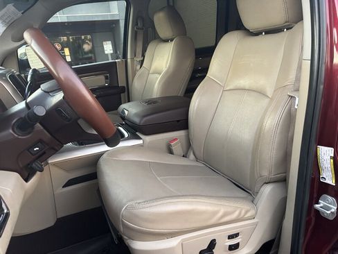 Used 2018 RAM 2500 Laramie w/ Convenience Group image 12