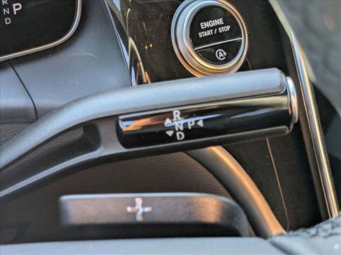 New 2025 Mercedes-Benz GLC 300 image 14