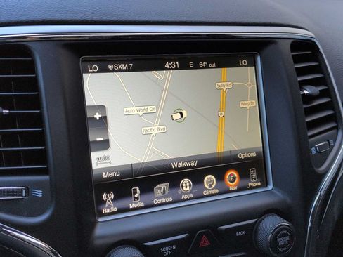 Used 2017 Jeep Grand Cherokee Trailhawk AWD/4WD image 31