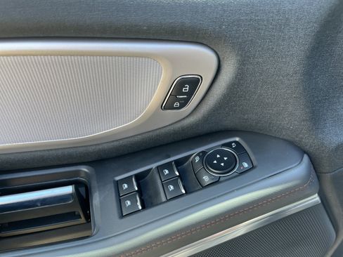 Used 2025 Ford Expedition Active AWD/4WD image 16