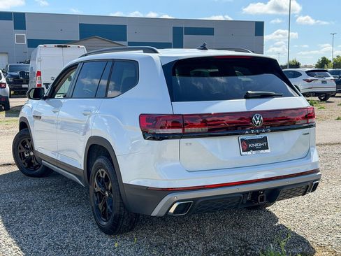 New 2026 Volkswagen Atlas Peak Edition AWD/4WD image 11