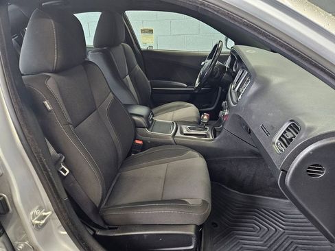 Used 2022 Dodge Charger SXT RWD image 29