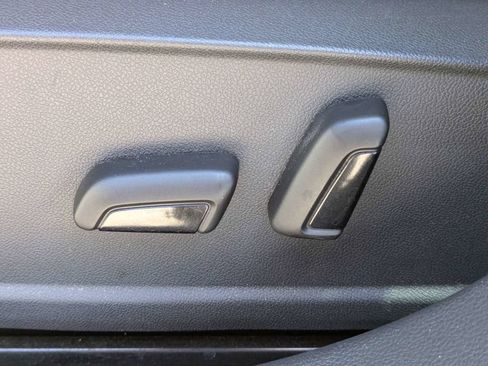 Used 2021 Volkswagen Jetta SE FWD image 25