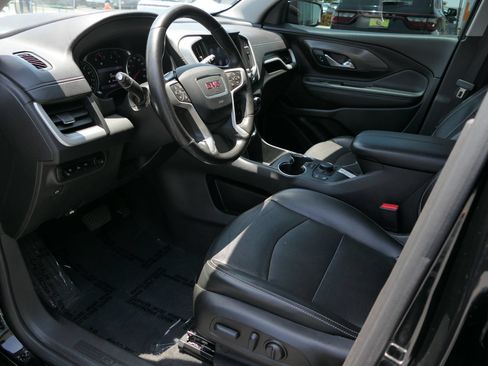 Used 2022 GMC Terrain SLT w/ Tech Package FWD image 12