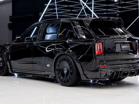 Used 2026 Rolls-Royce Cullinan AWD/4WD image 18