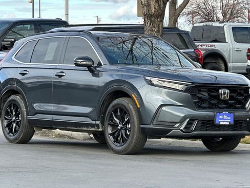 Used 2025 Honda CR-V Sport image 9