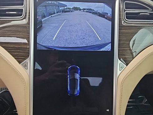Used 2015 Tesla Model S 85D image 21