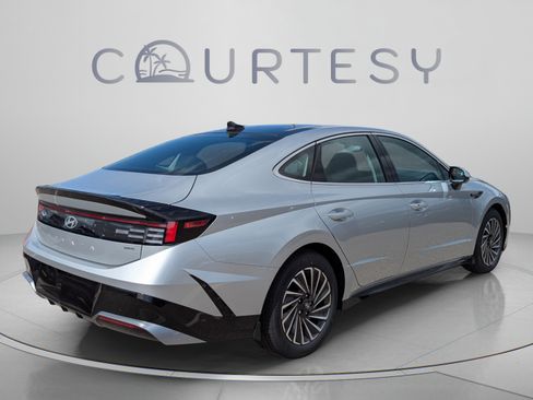 New 2026 Hyundai Sonata SEL FWD image 5