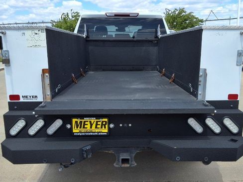 Used 2024 Chevrolet Silverado 3500 W/T w/ WT Fleet Convenience Package AWD/4WD image 9