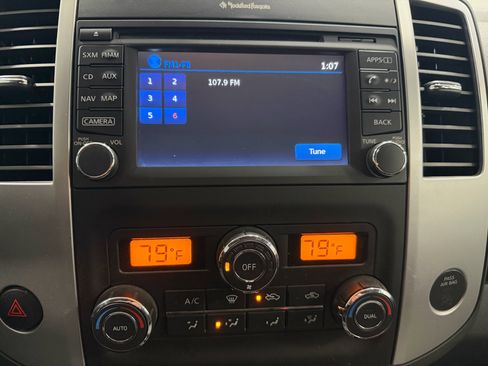 Used 2019 Nissan Frontier PRO-4X image 7