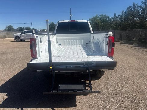 Used 2025 Ford F350 Platinum w/ FX4 Off-Road Package AWD/4WD image 6