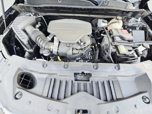 Used 2023 Chevrolet Blazer RS w/ Driver Confidence II Package FWD image 16