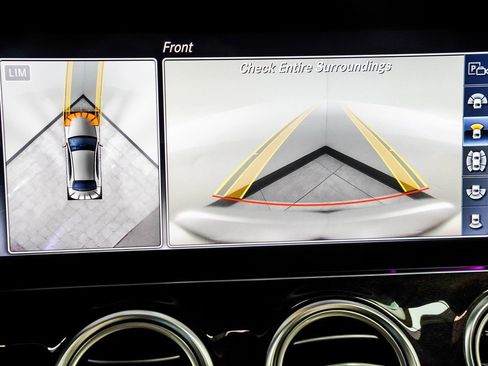 Used 2020 Mercedes-Benz E 450 4MATIC Sedan w/ Parking Assistance Package image 29