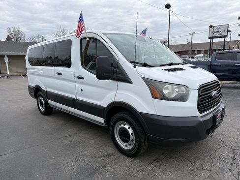 Used 2016 Ford Transit 150 XL image 4