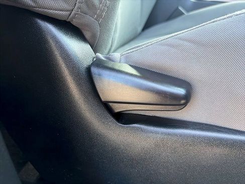 Used 2022 Toyota Tacoma SR5 RWD image 31