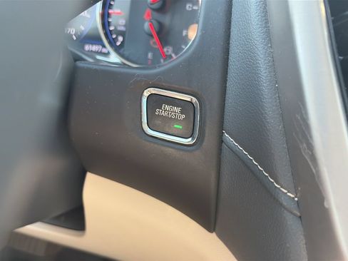 Used 2020 GMC Acadia Denali w/ Technology Package FWD image 27