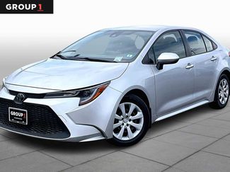 Used 2020 Toyota Corolla LE video 1