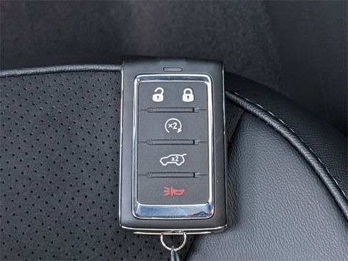 New 2025 Jeep Grand Cherokee Altitude image 26