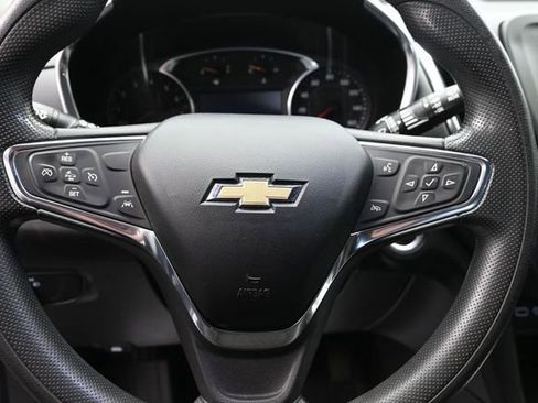 Used 2021 Chevrolet Equinox LT w/ LPO, Floor Liner Package FWD image 41