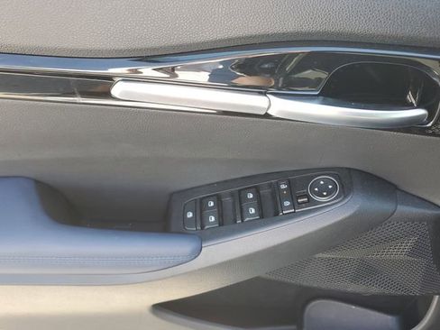 Certified 2025 Kia Seltos S FWD image 18