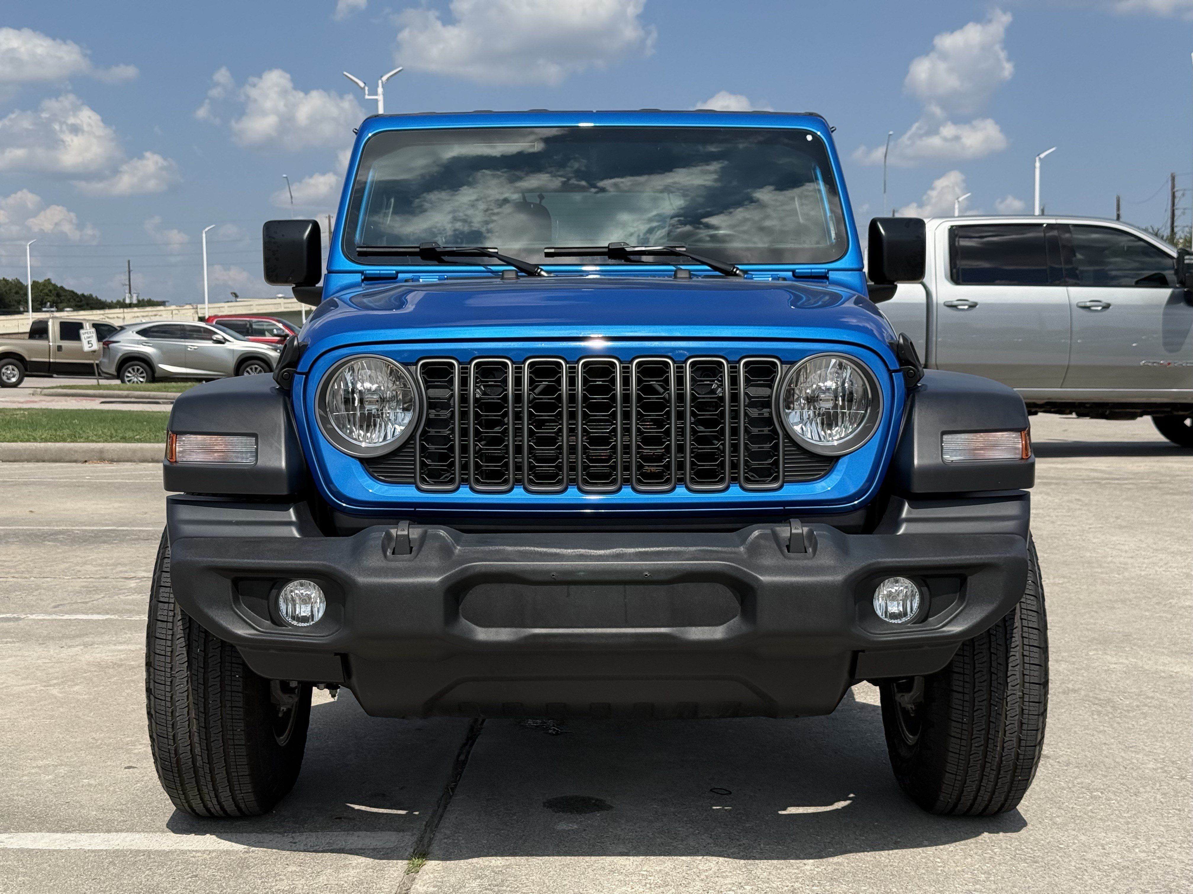 Used 2026 Jeep Wrangler Sport AWD/4WD image 11