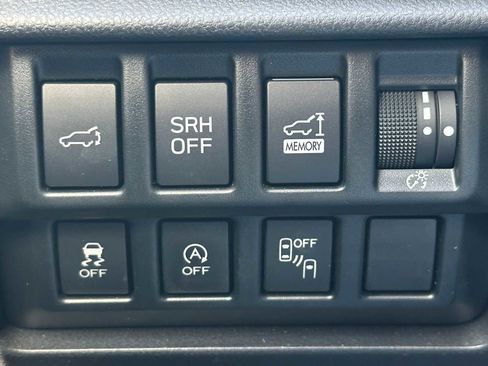 Used 2019 Subaru Forester Limited w/ Popular Package #3 AWD/4WD image 32