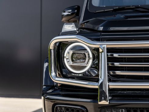 Used 2025 Mercedes-Benz G 550 image 17