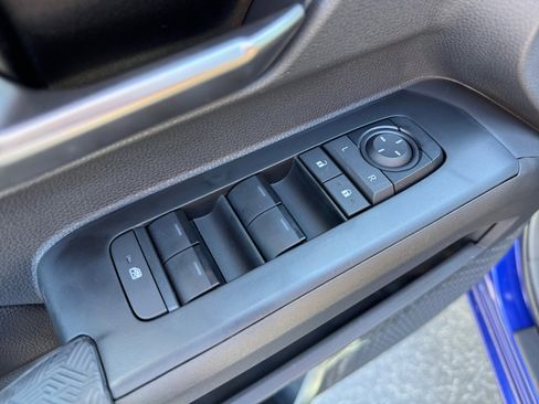 New 2025 Toyota Tacoma TRD Off-Road image 20