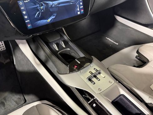 New 2025 Ferrari 12Cilindri RWD image 9