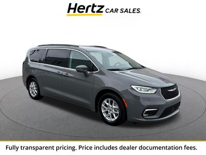 Used 2022 Chrysler Pacifica Touring-L