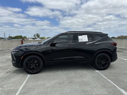 Used 2024 Chevrolet Blazer LT w/ Midnight/Sport Edition FWD image 38
