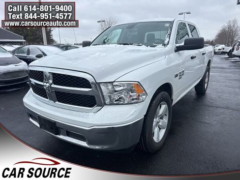 Used 2023 RAM 1500 Classic SLT image 3