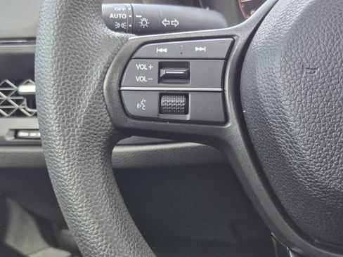 Used 2023 Honda Accord EX image 25