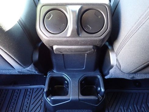 Used 2021 Jeep Wrangler Unlimited Sport image 15