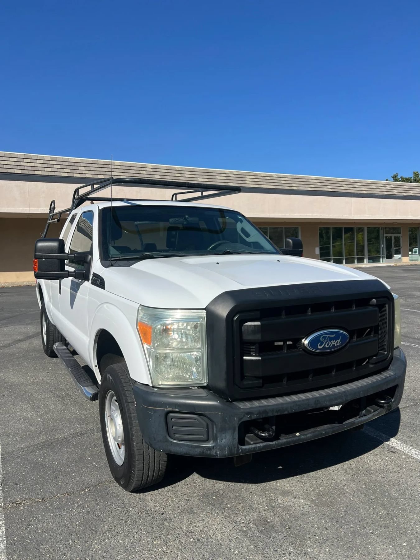 Used 2011 Ford F250 XL AWD/4WD image 2