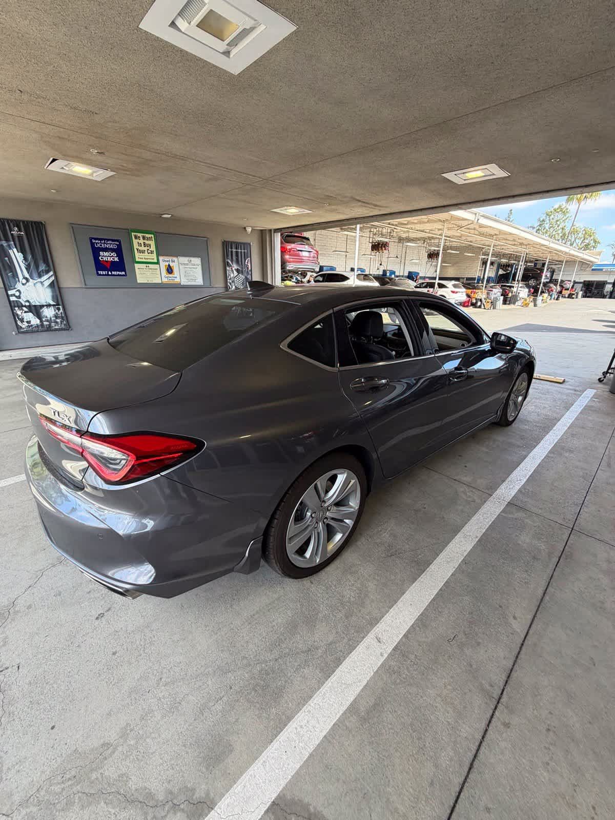 Used 2022 Acura TLX w/ Technology Package FWD image 5