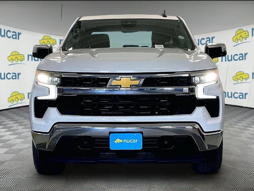 Used 2024 Chevrolet Silverado 1500 LT AWD/4WD image 2