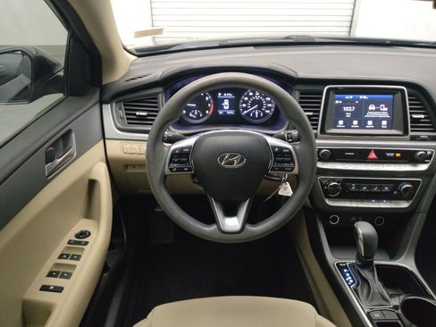 Used 2019 Hyundai Sonata SE w/ Cargo Package FWD image 22